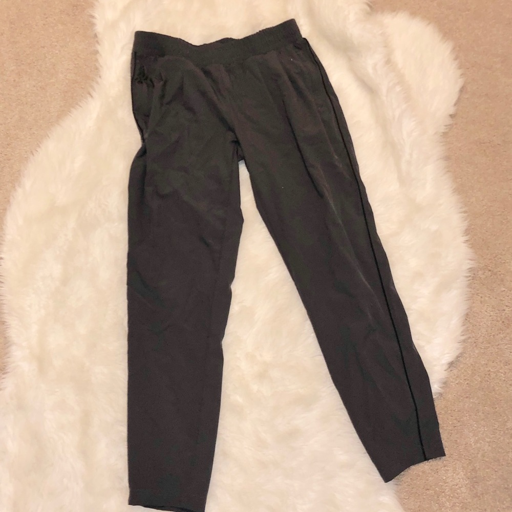 Fabletics Jogger / Track Pants - Women’s S